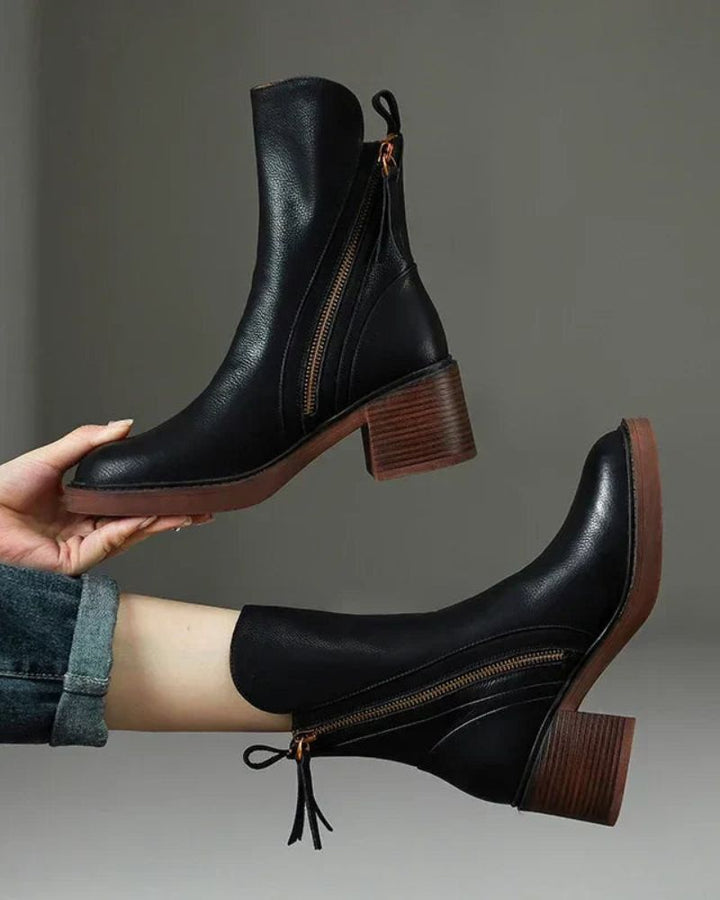 Élorine™ | Botte en cuir noire avec un talon confortable, élégante et intemporelle