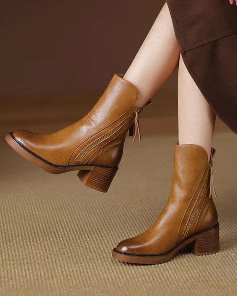 Élorine™ | Botte en cuir noire avec un talon confortable, élégante et intemporelle