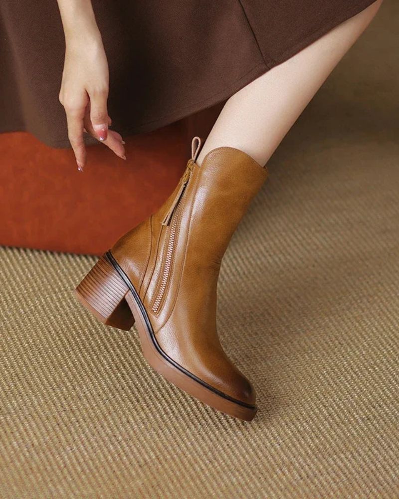 Élorine™ | Botte en cuir noire avec un talon confortable, élégante et intemporelle